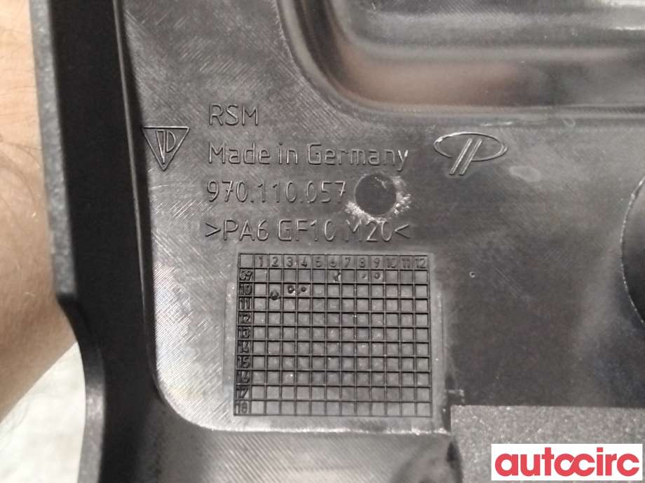 Motordeksel over motor til Porsche Panamera 2009-2017 (Type I) (970) (970) (PORSCHE|97011005700||97011005701)