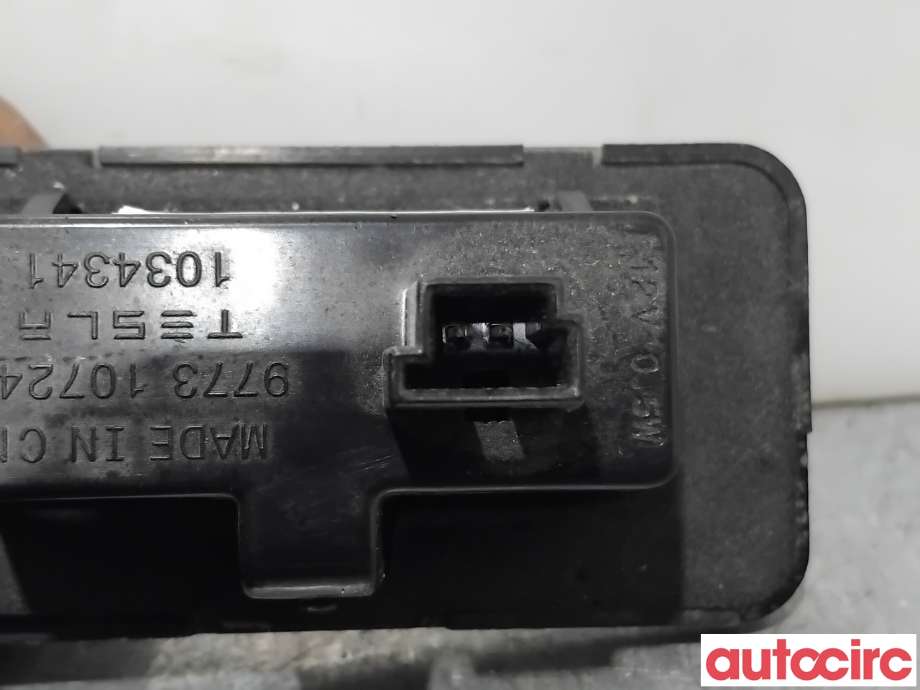 Skiltlys til Tesla Model X 2016-->>  (TESLA|1034341-00-A|9773-002)