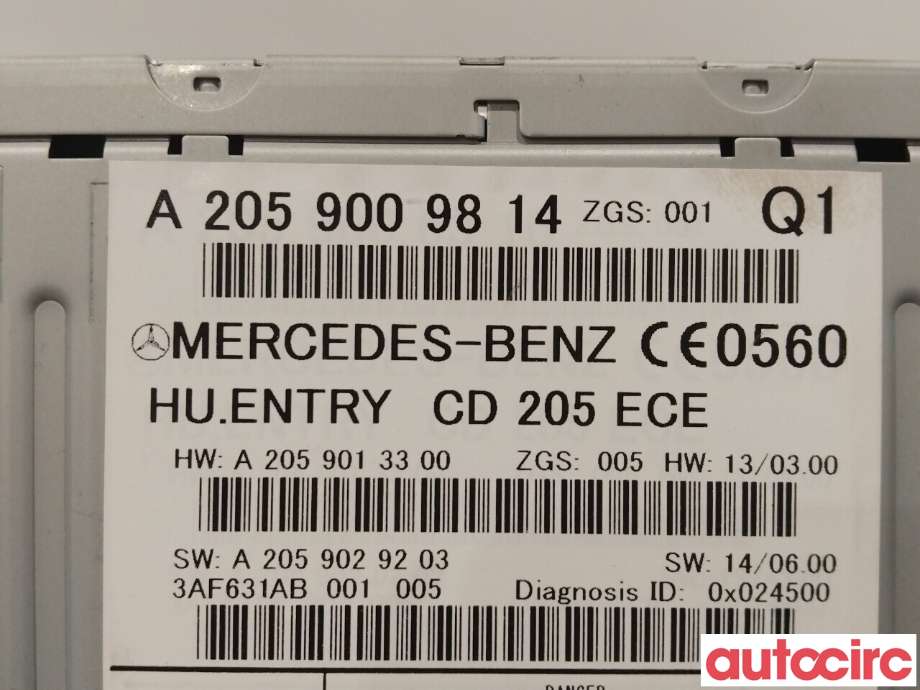Bilstereo navigasjon til Mercedes C-Klasse 2014-2018 (Fase 1) (W205) (W205) (MERCEDES|A2059008917||A2059009814)