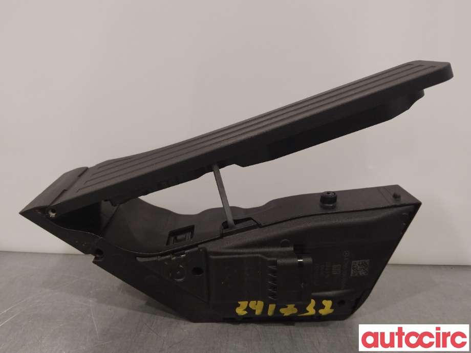 Pedal gass til Mercedes C-Klasse 2014-2018 (Fase 1) (W205) (W205) (MERCEDES|A2053000004)