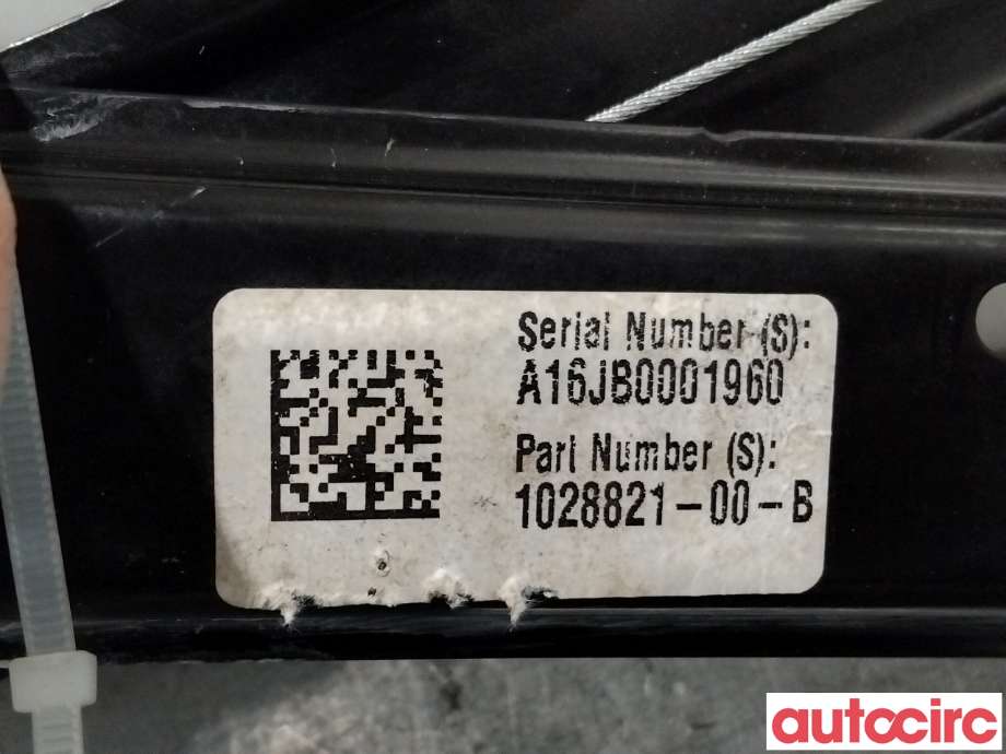 Ruteheis høyre bak til Tesla Model X 2016-->>  (TESLA|1028821-99-B||1028821-00-B)