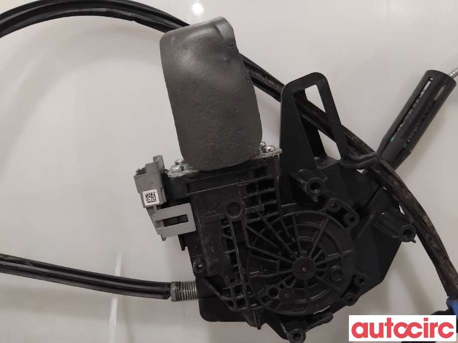 Ruteheis høyre foran til Tesla Model X 2016-->>  (TESLA|1028819-80-B||1028819-00-B)