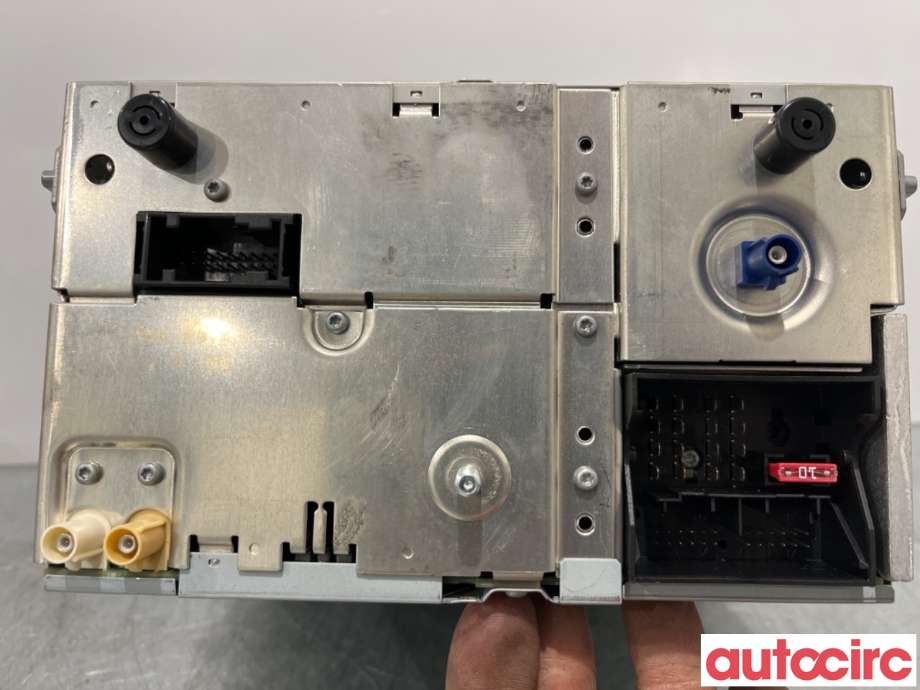 Bilstereo navigasjon til VW Passat 2005-2010 (B6) (B6) (VOLKSWAGEN|1K0035198CX|7612002071|1K0035198C)