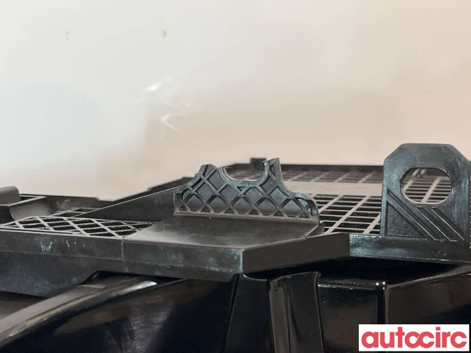 Frontlykt venstre halogen til Land Rover Range Rover, Evoque 2011-2019 (Type I) (LAND-ROVER|LR072970|)