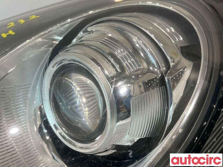 Frontlykt venstre halogen til Porsche Panamera 2009-2017 (Type I) (970) (970) (PORSCHE|97063115707|)