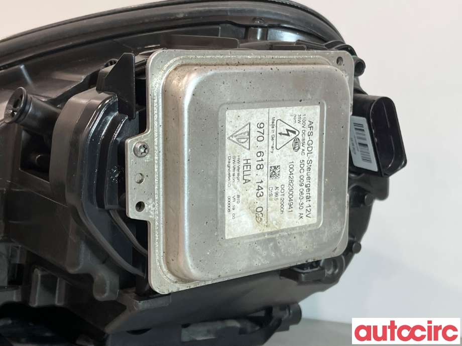 Frontlykt høyre halogen til Porsche Panamera 2009-2017 (Type I) (970) (970) (PORSCHE|97063115807|)