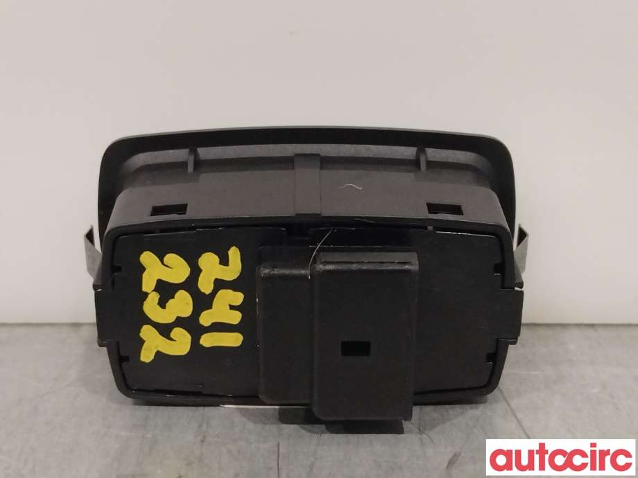 Bryter baklukeåpner til Porsche Panamera 2009-2017 (Type I) (970) (970) (PORSCHE|7PP959832H|7PP959832F)