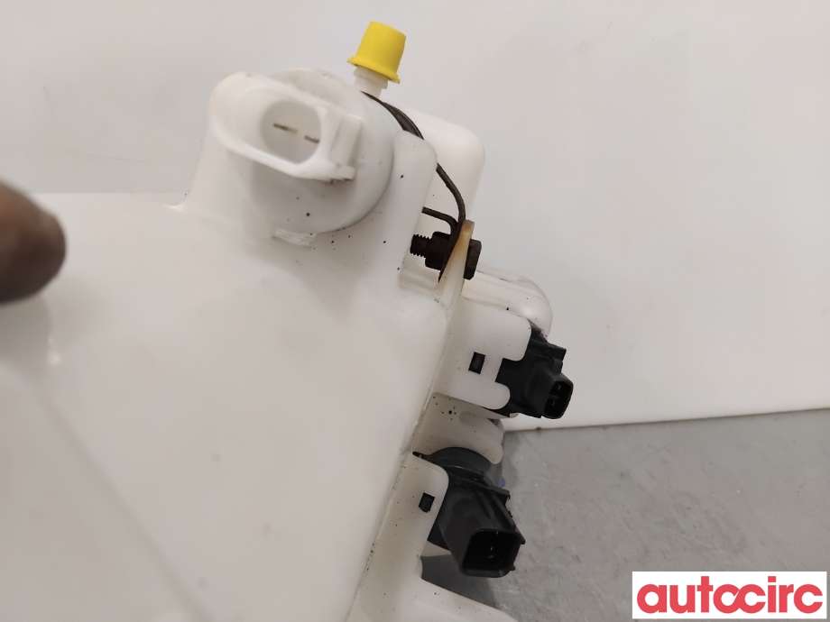 Spylertank til Kia Sportage 2010-2016 (Type III)  (KIA|986103W000|)