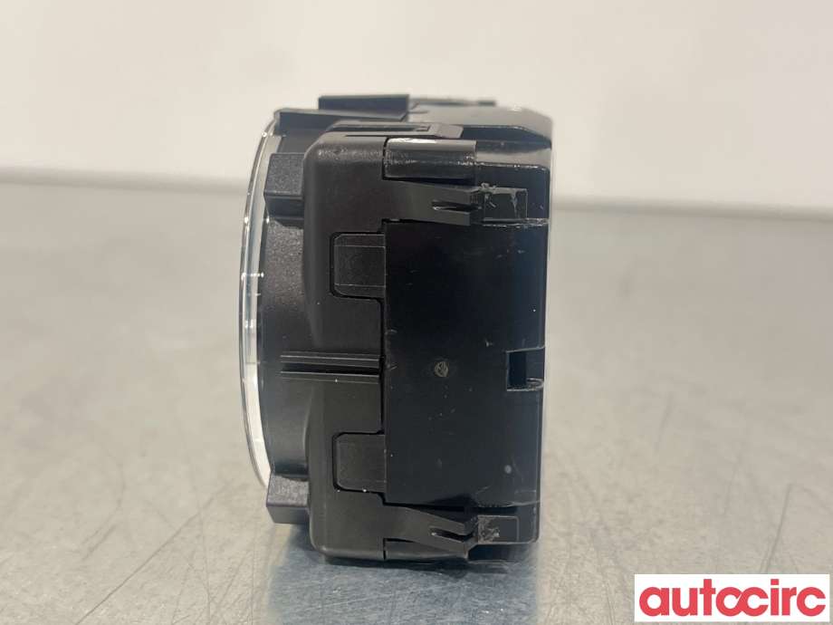 Instrument klokke til VW Passat 2015-2019 (Fase 1) (B8) (B8) (VOLKSWAGEN|3G0919204C)
