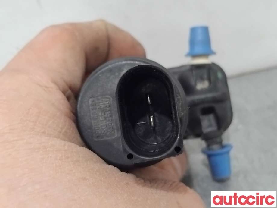 Spylerpumpe foran til VW E-Up 2013-2019  (VOLKSWAGEN|1K6955651|)
