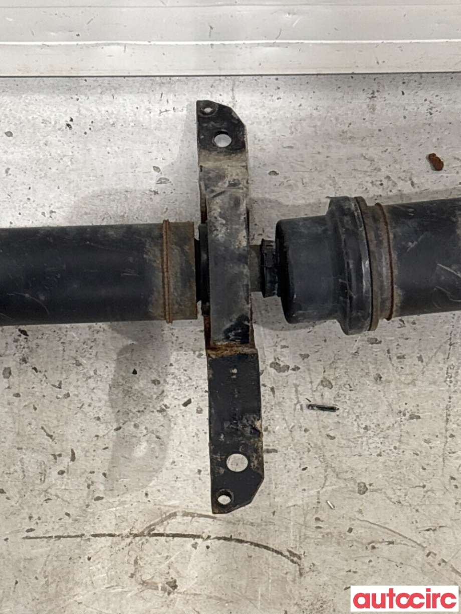 Mellomaksel til Audi Q5 2012-2017 (Type I, Fase 2)  (AUDI|8R0521101K|)