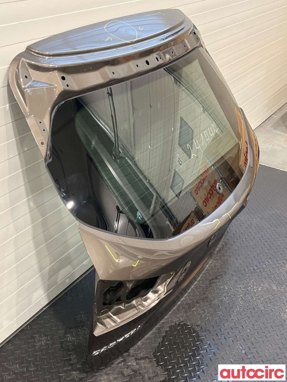 Bakluke combi til Nissan Qashqai 2014-2021 (Type II)  (NISSAN|K01004EAAA)