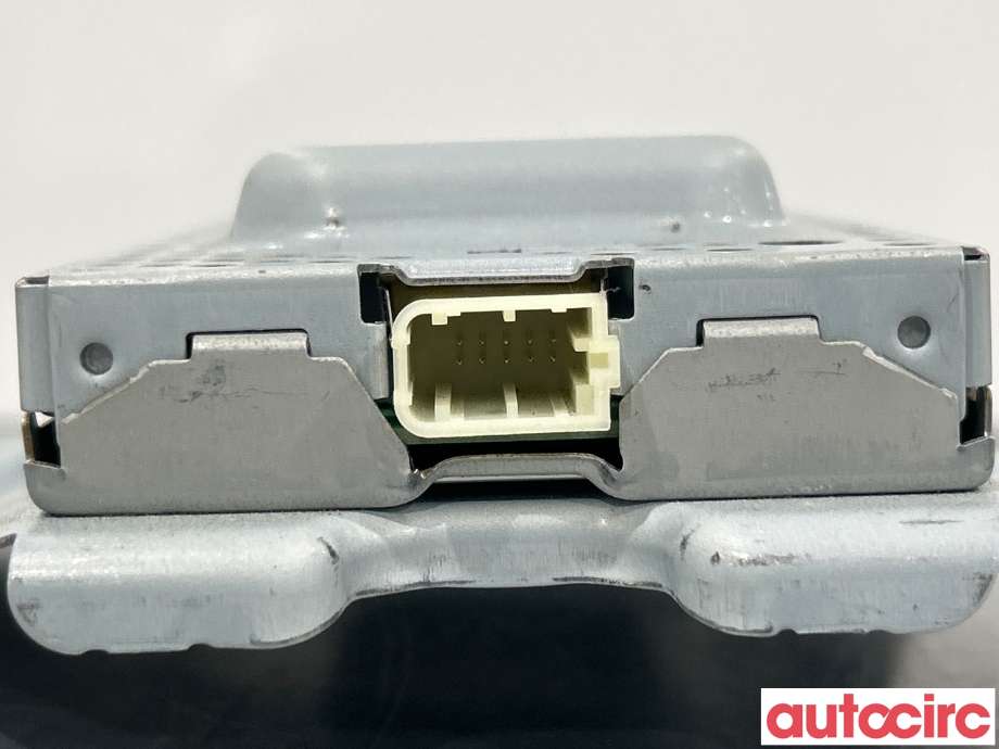 Bilstereo diverse til Tesla Model Y 2021-2024 (Type I)  (TESLA|1527973-00-C|1527973-00-D)