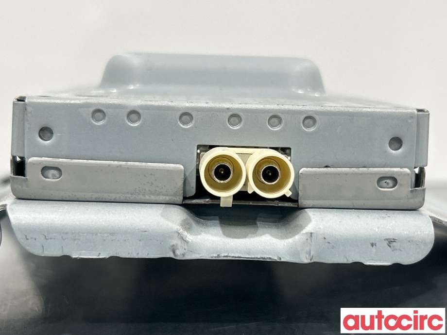 Bilstereo diverse til Tesla Model Y 2021-2024 (Type I)  (TESLA|1527973-00-C|1527973-00-D)