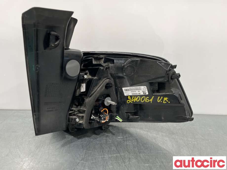 Baklykt venstre til Peugeot 5008 2017-->> (Type II)  (PEUGEOT|9811028080|)