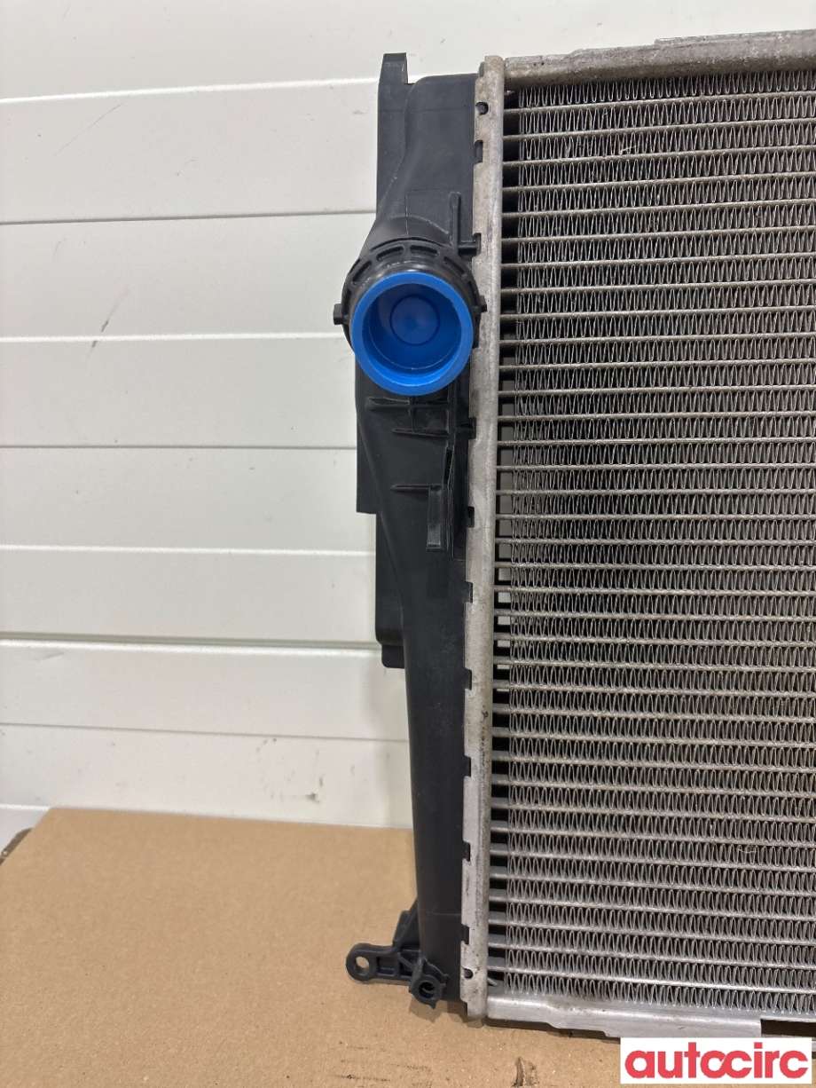 Radiator (automat gir) til BMW X1 2009-2015 (E84) (E84) (BMW|17117788903|)