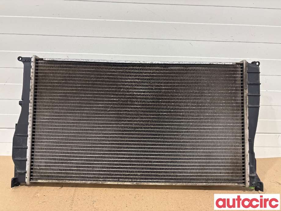Radiator (automat gir) til BMW X1 2009-2015 (E84) (E84) (BMW|17117788903|)