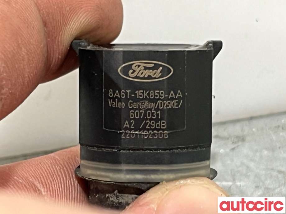 Parkeringssensor foran til Land Rover Discovery 2009-2017 (Type IV)  (LAND-ROVER|LR010927|8A6T-15K859-AA|LR038084)