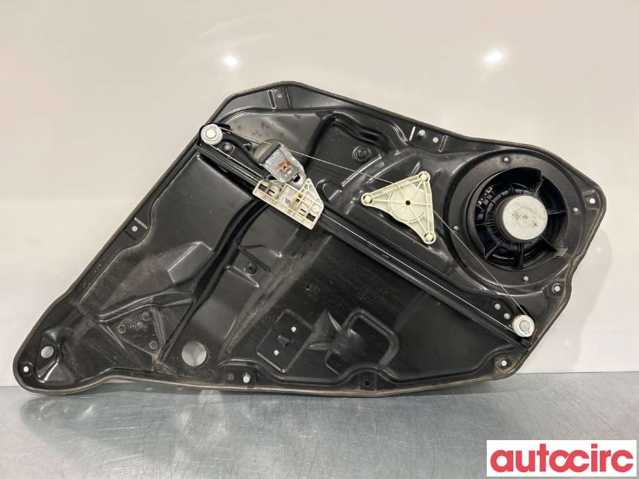 Ruteheis høyre bak til Mercedes GL 2006-2012 (X164) (X164) (MERCEDES|A1647300479|A1648201102)