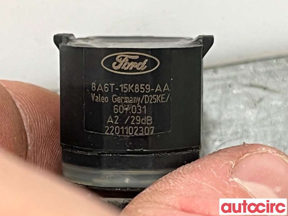 Parkeringssensor foran til Land Rover Discovery 2009-2017 (Type IV)  (LAND-ROVER|LR010927|8A6T-15K859-AA|LR038084)