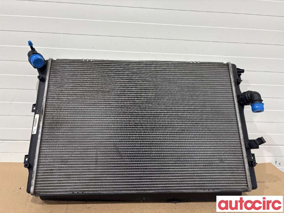 Radiator (automat gir) til VW Tiguan 2007-2011 (Type I, Fase 1)  (VOLKSWAGEN|5N0121253L|)