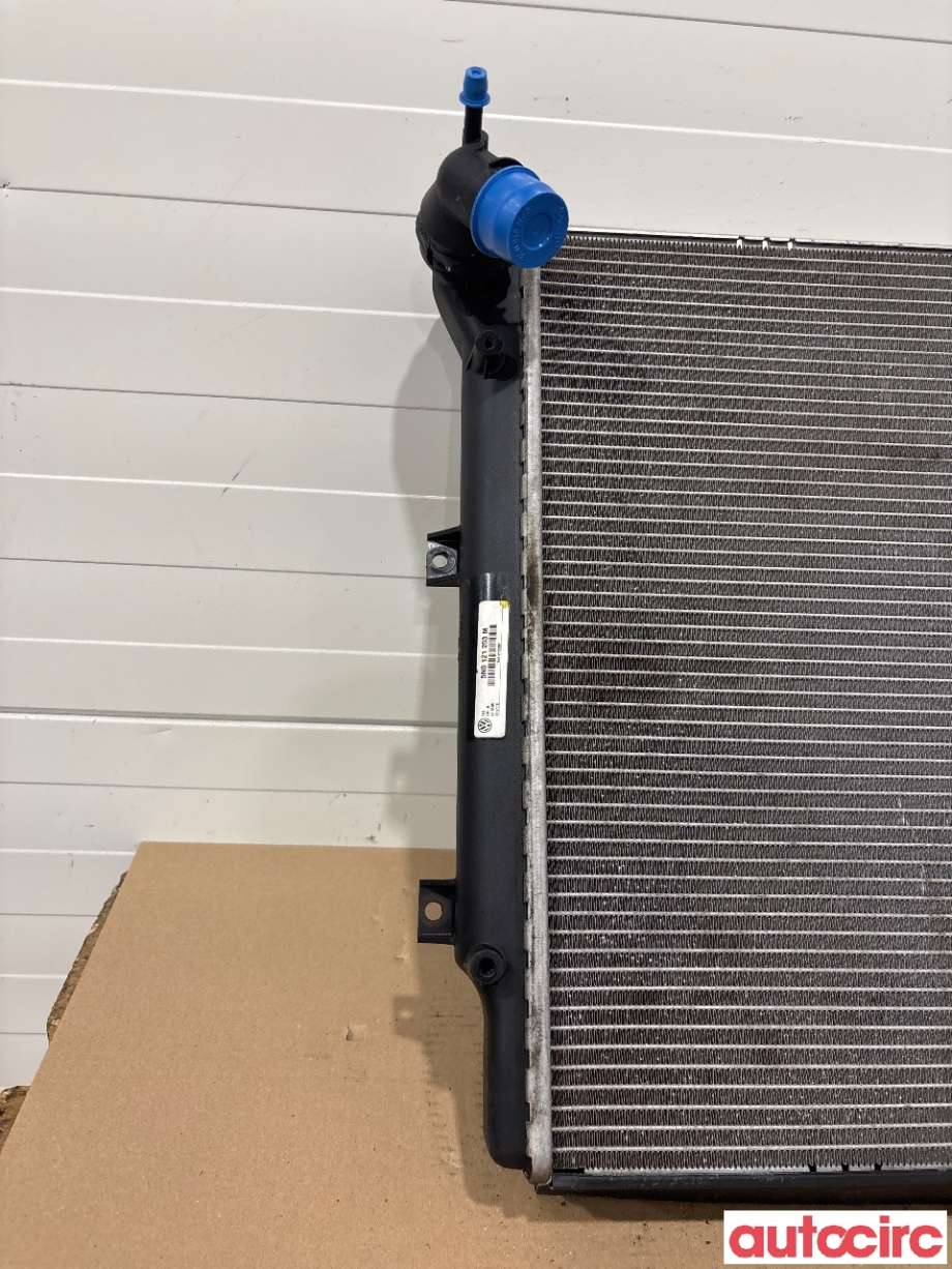 Radiator (automat gir) til VW Tiguan 2007-2011 (Type I, Fase 1)  (VOLKSWAGEN|5N0121253L|)