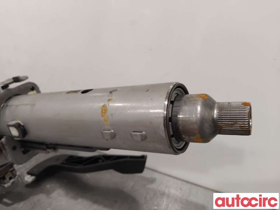 Rattaksel til BMW X1 2022-->> (U11) (U11) (BMW|32306891198||6891198)