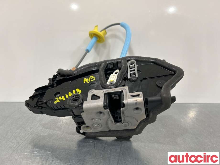 Låsekasse høyre bak til BMW X1 2022-->> (U11) (U11) (BMW|51227445054|7445054)