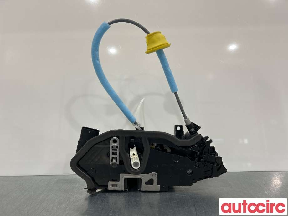 Låsekasse venstre foran til BMW X1 2022-->> (U11) (U11) (BMW|51217445049|7445049)