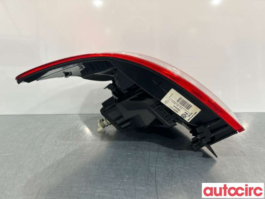 Baklykt venstre til VW Golf VI 2008-2012  (VOLKSWAGEN|5K0945095E)
