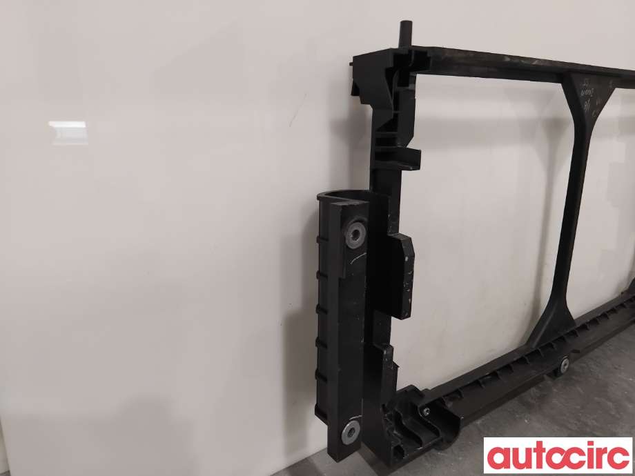 Diverse deler til Nissan NV200 2010-2019  (NISSAN|214963NL1A||214963NL3A)