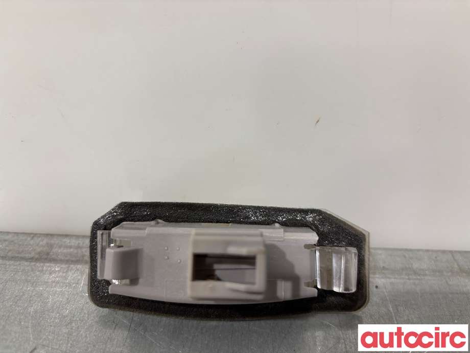 Skiltlys til Mitsubishi Outlander 2015-->> (Type III, Fase 2)  (MITSUBISHI|8341A009|)