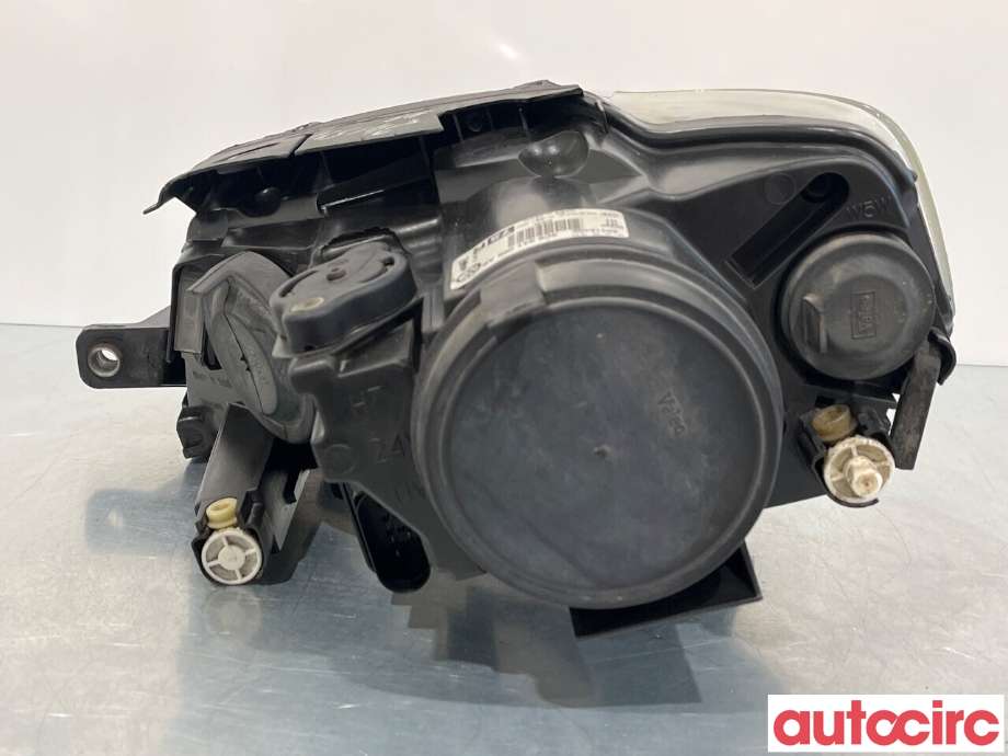 Frontlykt høyre halogen til VW Passat 2005-2010 (B6) (B6) (VOLKSWAGEN|3C0941006AA|30C941006AB)