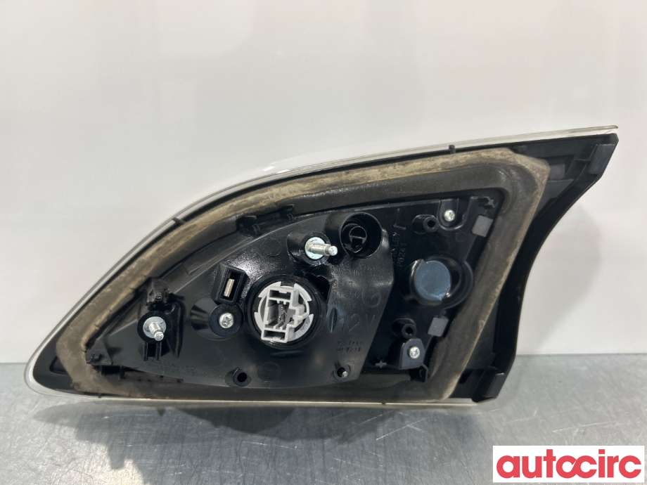 Baklykt venstre indre til Mazda 3 2009-2013 (Type II)  (MAZDA|BCW8513G0F|BBN751300)