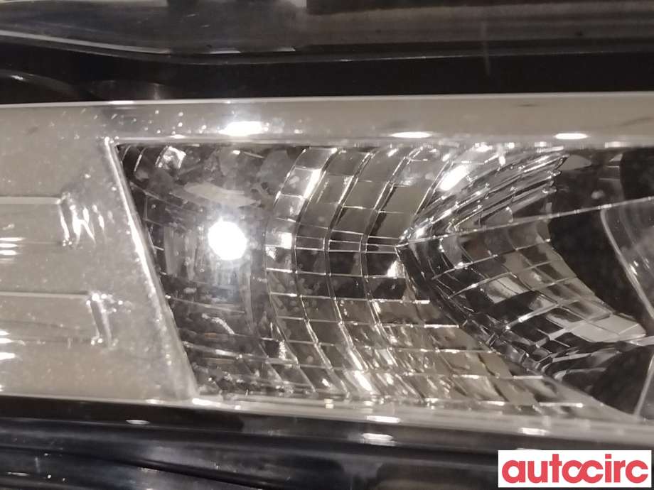 Tåkelykt høyre foran til Ford S-Max 2010-2015 (Type I, Fase 2)  (FORD|1800576|)
