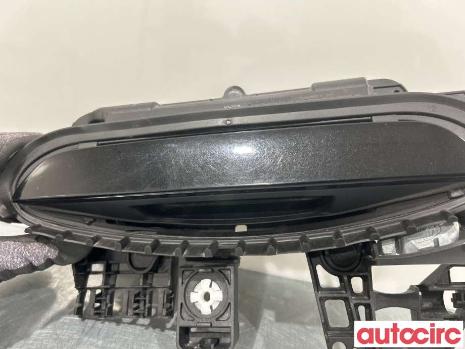 Dørhåndtak utv venstre bak til BMW X1 2022-->> (U11) (U11) (BMW|51215A68ED9|5A68EF1)