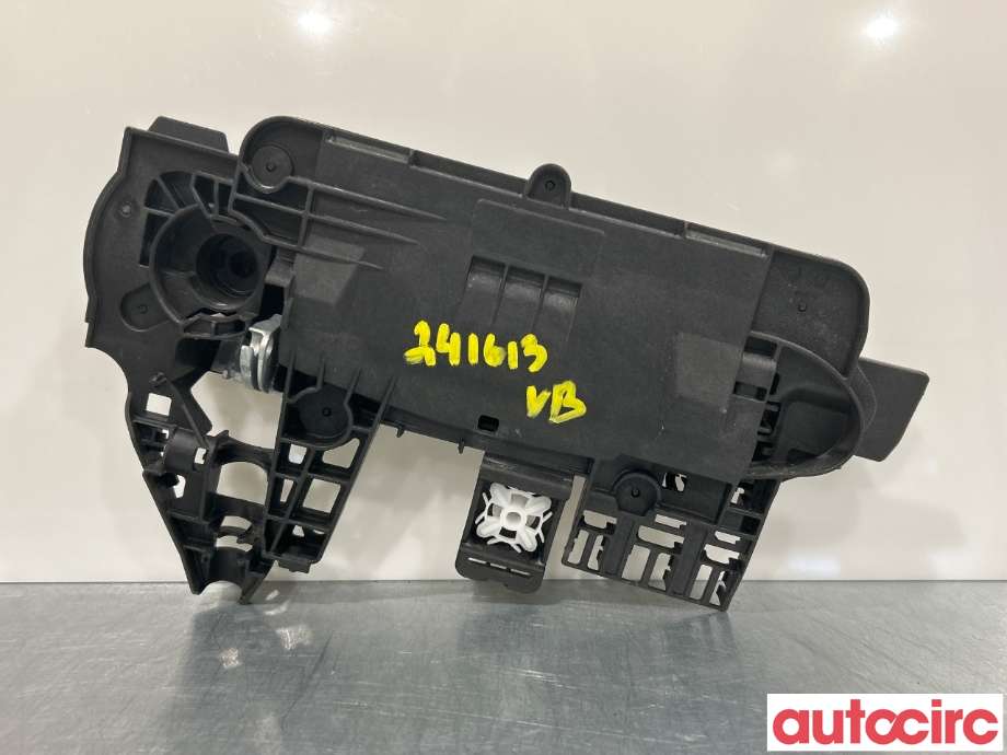 Dørhåndtak utv venstre bak til BMW X1 2022-->> (U11) (U11) (BMW|51215A68ED9|5A68EF1)