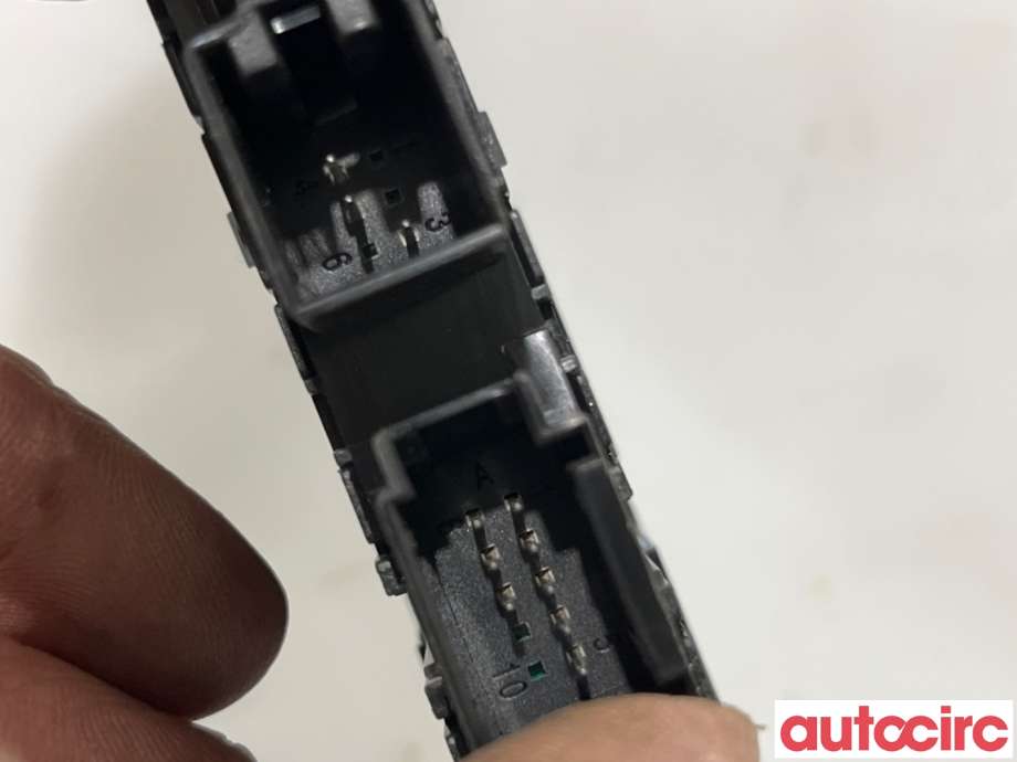 Bryter diverse til VW Touran 2015-2021 (Type II)  (VOLKSWAGEN|5TA927132D|034982051-01)