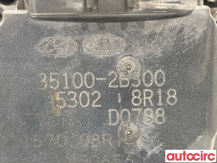 Spjeldhus til Kia Sportage 2010-2016 (Type III)  (KIA|351002B300||35100-2B300)