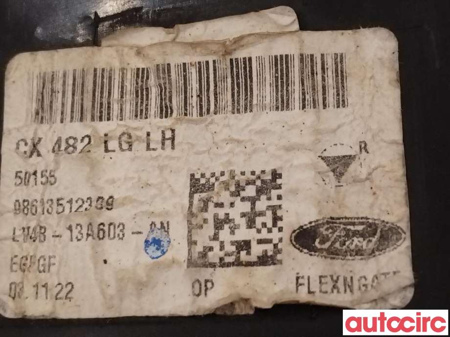 Baklykt venstre indre til Ford Kuga 2019-->> (Type III)  (FORD|2593802|LV4B-13A603-AN)