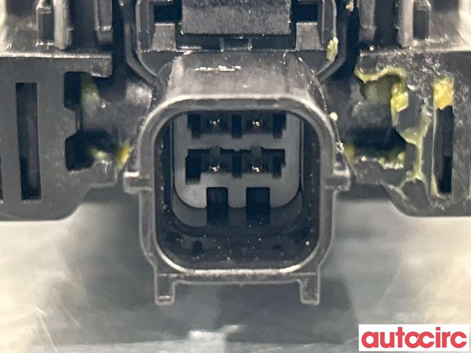 Dørhåndtak utv venstre foran til Volvo C40 Recharge 2021-2024  (VOLVO|39849157|)