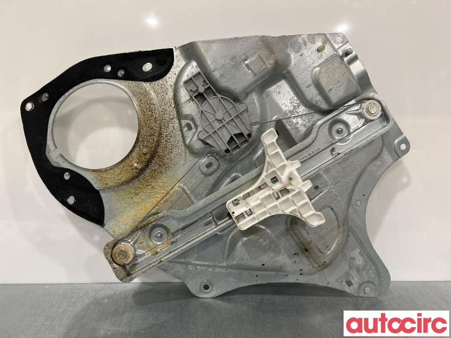 Ruteheis venstre bak til Kia Sportage 2010-2016 (Type III)  (KIA|834713U000|834713U020)