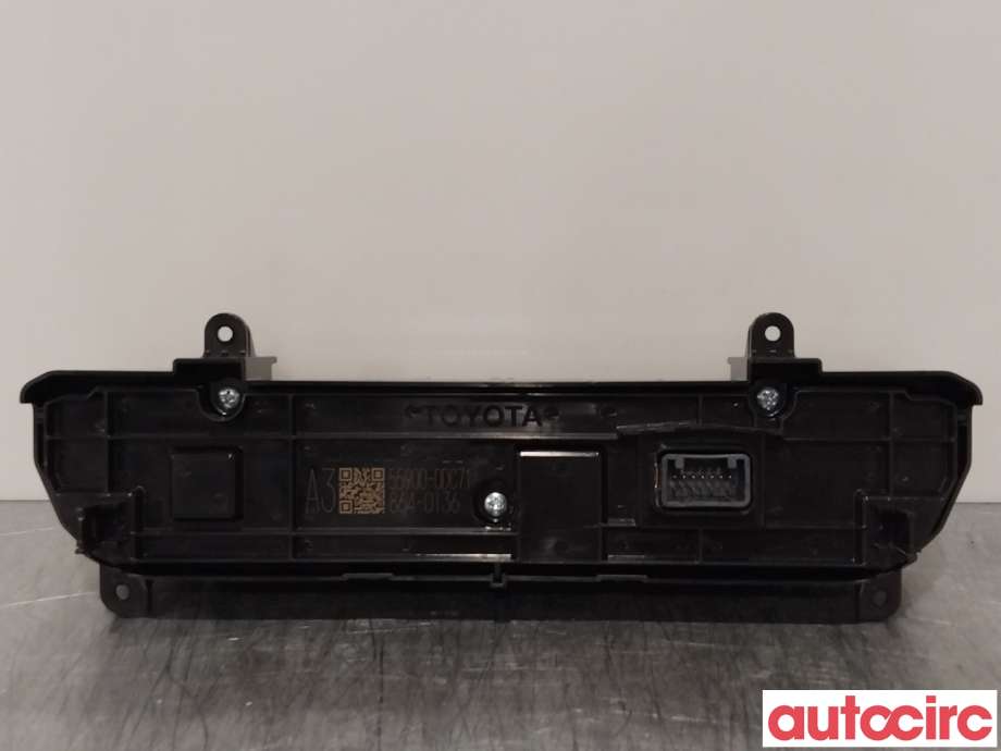 Varmeapparat betjening til Toyota Yaris Cross (SUV) 2021-->>  (TOYOTA|559000DC71)