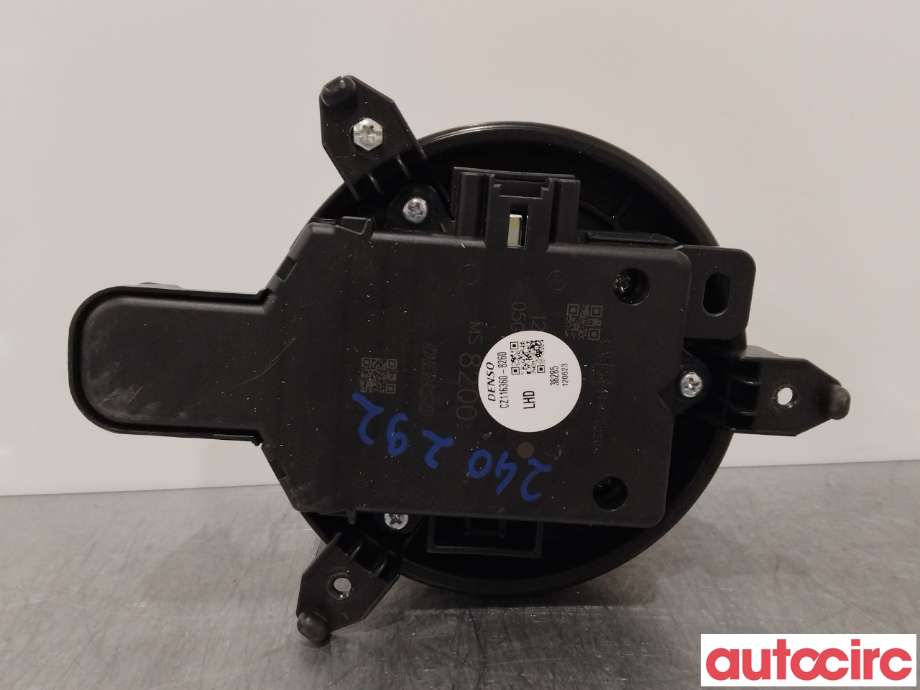 Varmeapparat motor til Toyota Yaris Cross (SUV) 2021-->>  (TOYOTA|87103K0020|871030D520|)