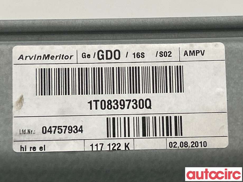 Ruteheis høyre bak til VW Touran 2010-2015 (Type I, Fase 3)  (VOLKSWAGEN|1T0839462P|1T0839730Q)