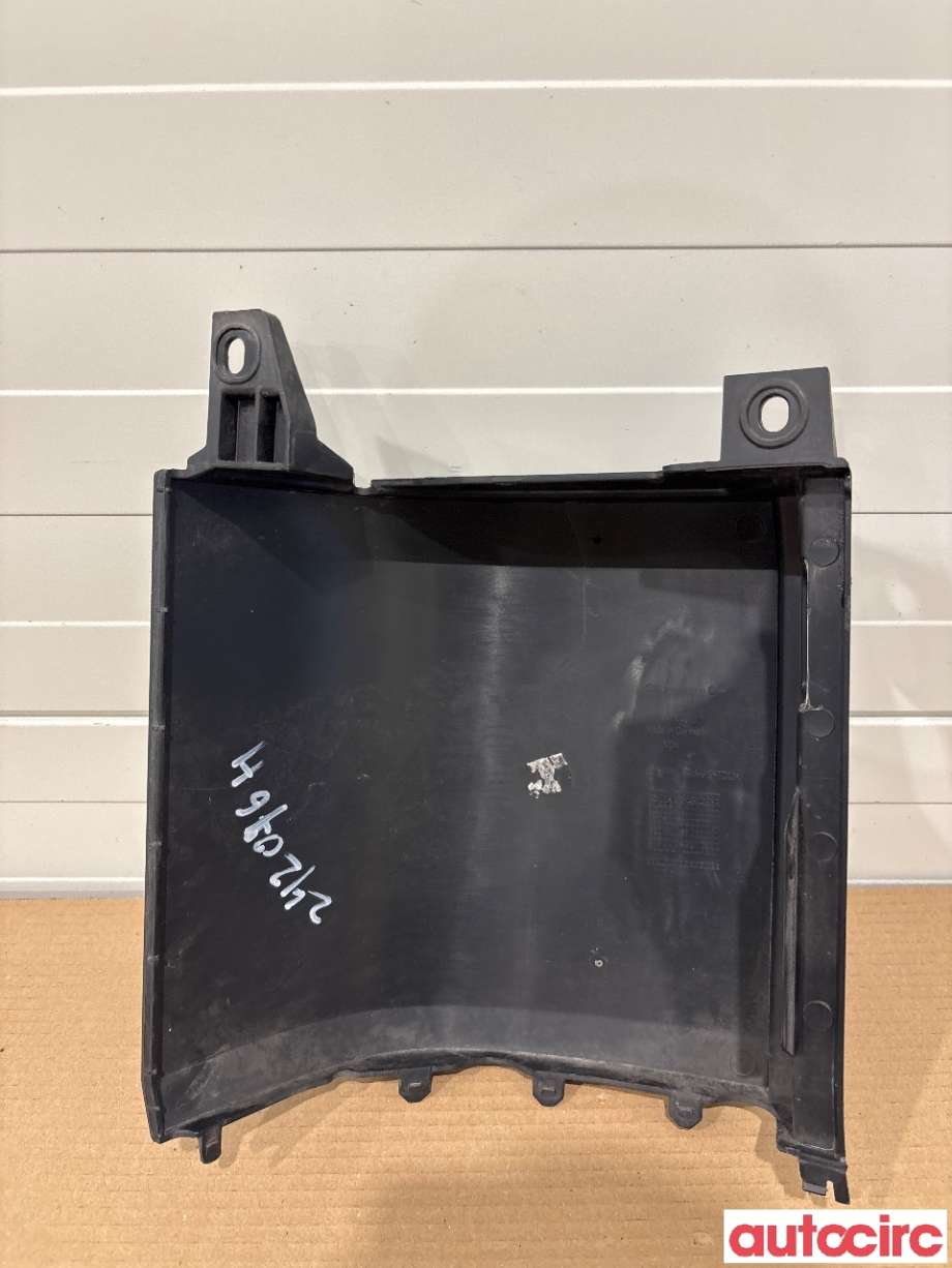 Støtfangerving høyre bak til VW Transporter / Caravelle 2015-2019 (T6) (T6) (VOLKSWAGEN|7E0807322E|)