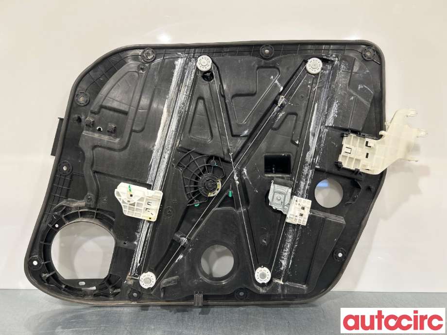 Ruteheis til Kia Soul 2014-2019 (Type II)  (KIA|82471B2010||82470-B2110)