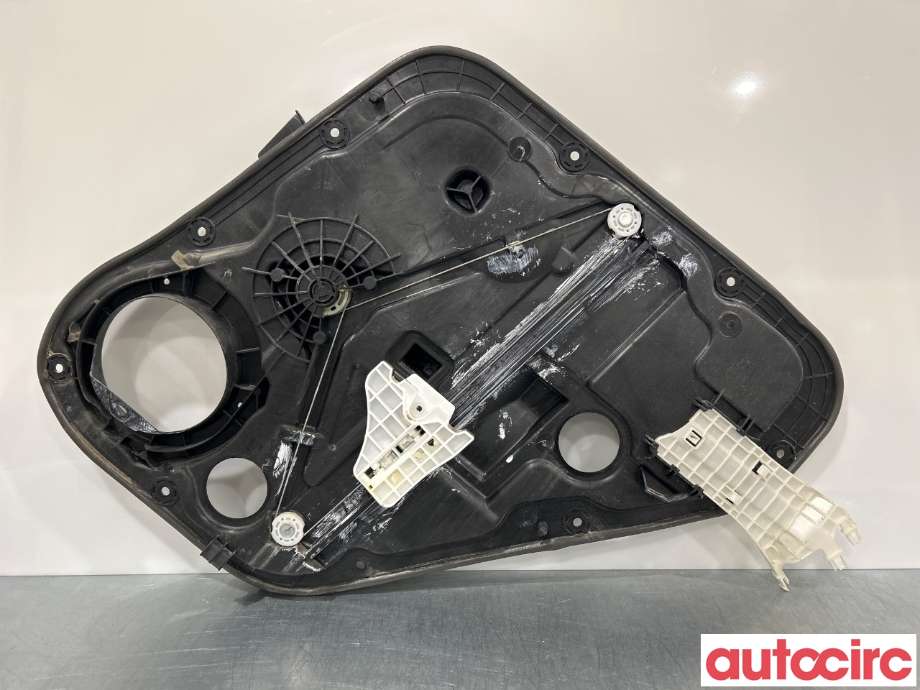 Ruteheis til Kia Soul 2014-2019 (Type II)  (KIA|83471B2000||83470-B2010)