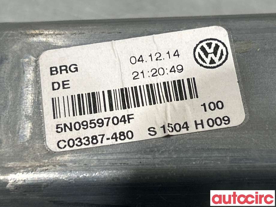 Ruteheis høyre bak til VW Tiguan 2011-2016 (Type I, Fase 2)  (VOLKSWAGEN|5N0959704F|)