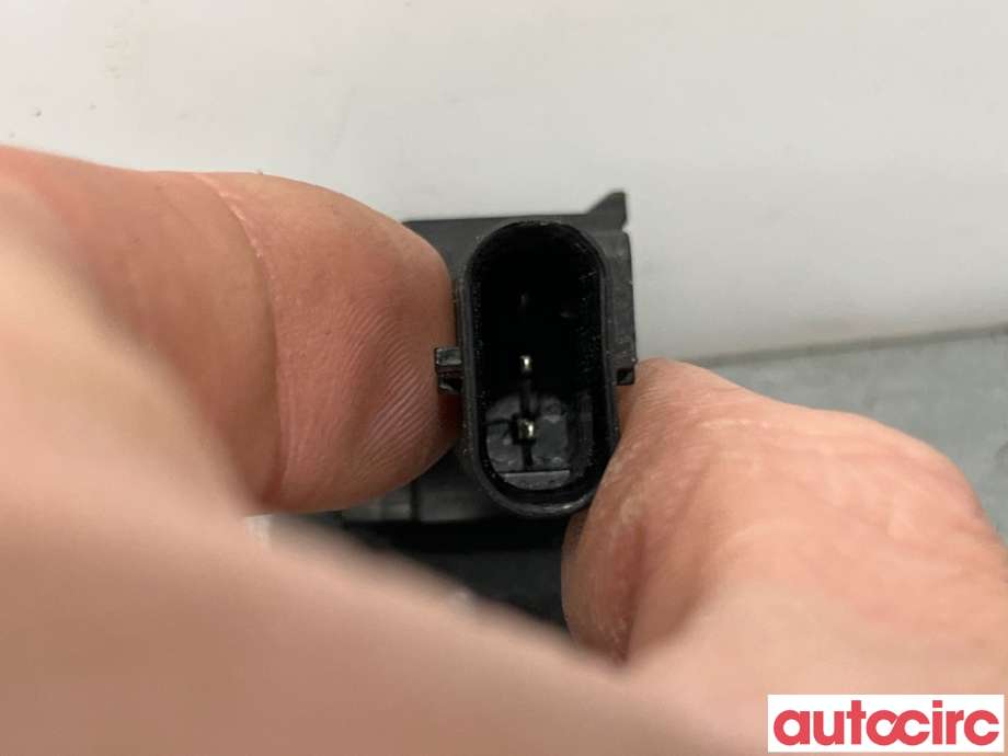 Parkeringssensor bak til Ford Kuga 2008-2012 (Type I)  (FORD|2212315|607101|AM5T-15K859-AAW)